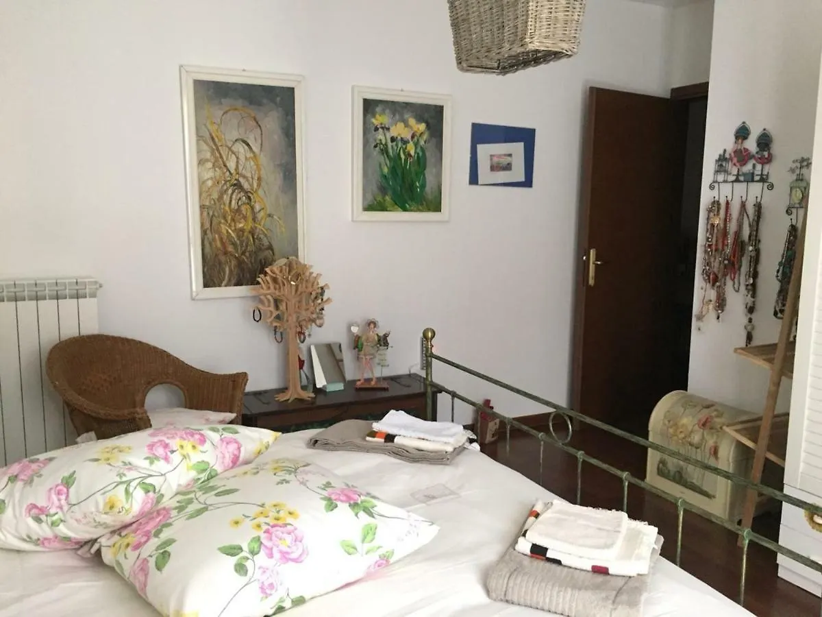 Hébergement de vacances Villa Casa Girasole à Fino Mornasco