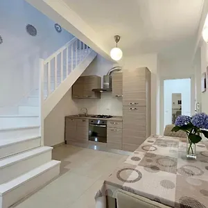 Comfort Cher A Cadorago Apartment