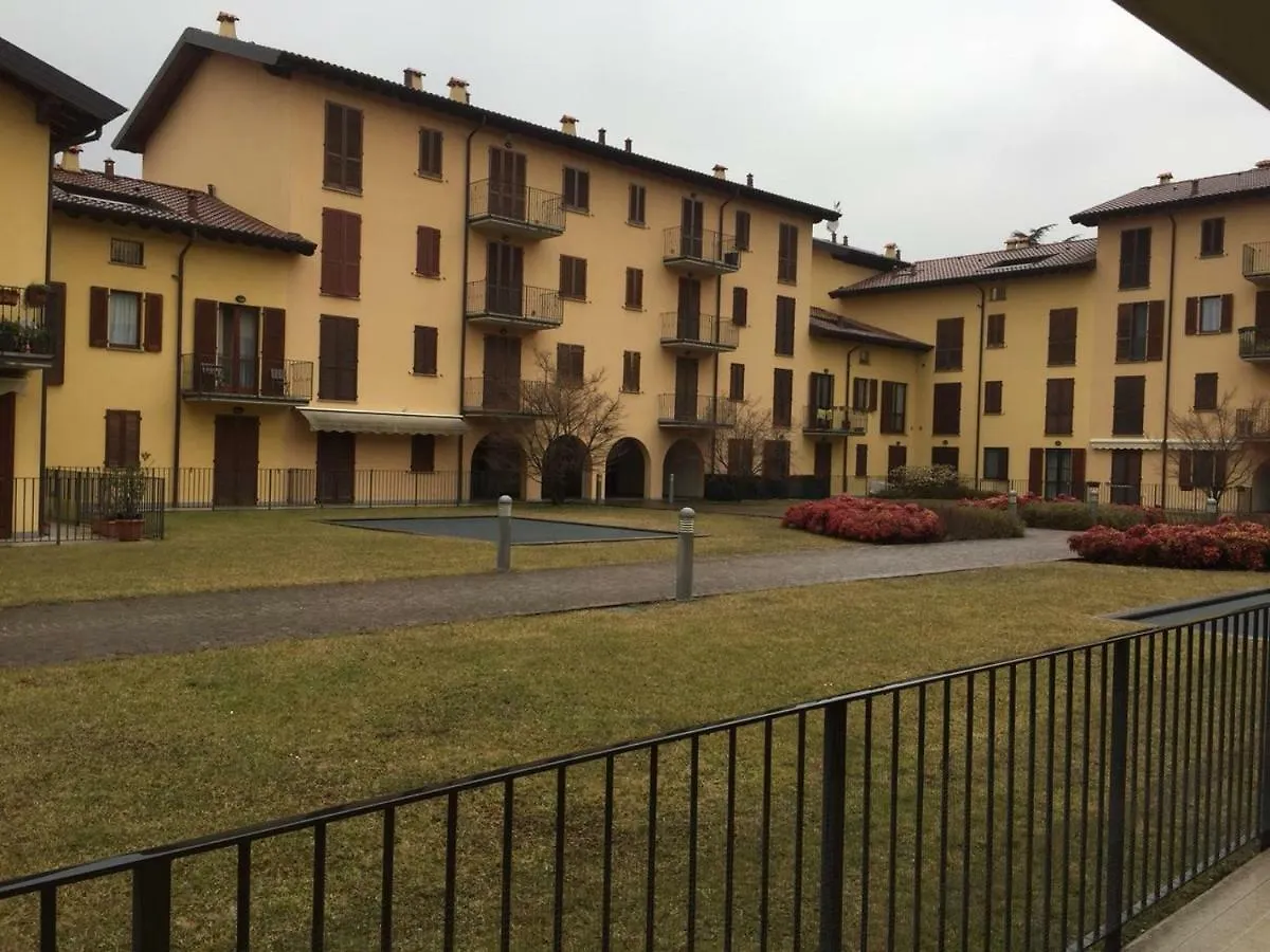 Holiday home Casa Girasole Villa Fino Mornasco Italy